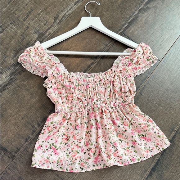 Floral Pink Ruffle Top size Small - Picture 7 of 9
